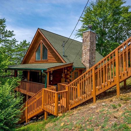 Inviting Sevierville Cabin With Deck And Hot Tub! Ngoại thất bức ảnh